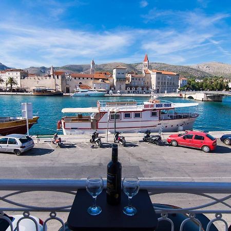 Vila Liza Bed and Breakfast Trogir Exterior foto