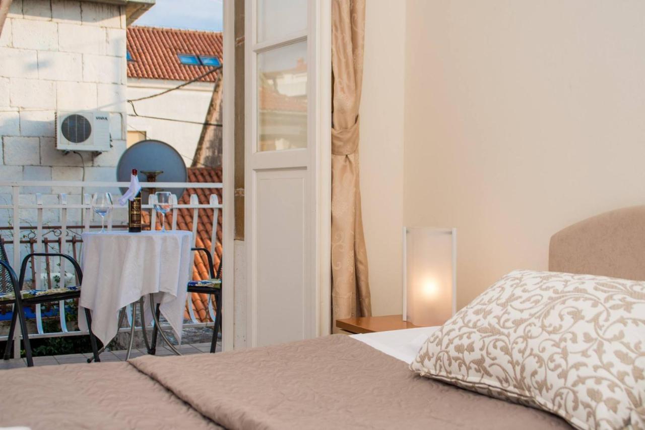 Vila Liza Bed and Breakfast Trogir Exterior foto