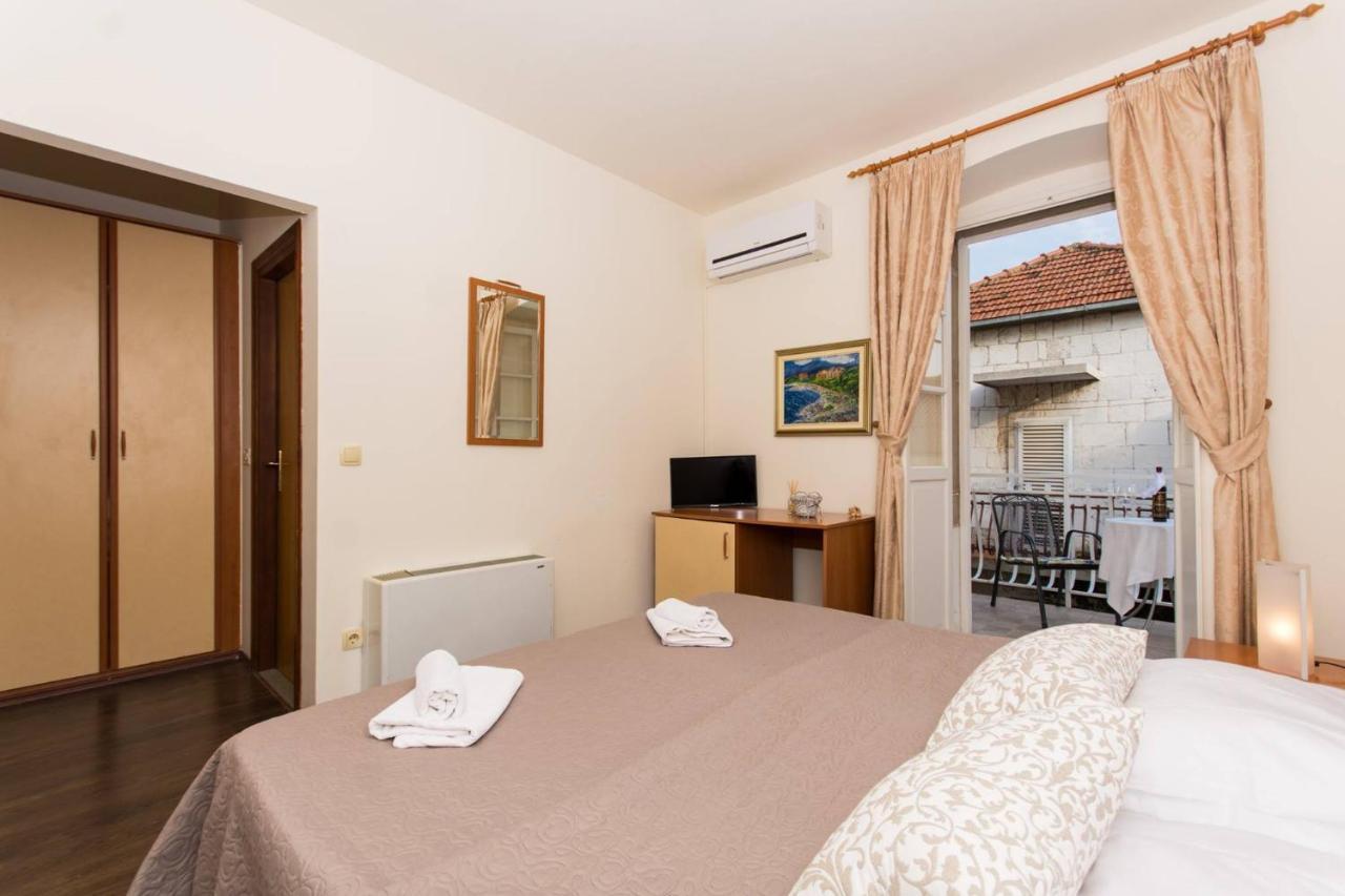Vila Liza Bed and Breakfast Trogir Exterior foto