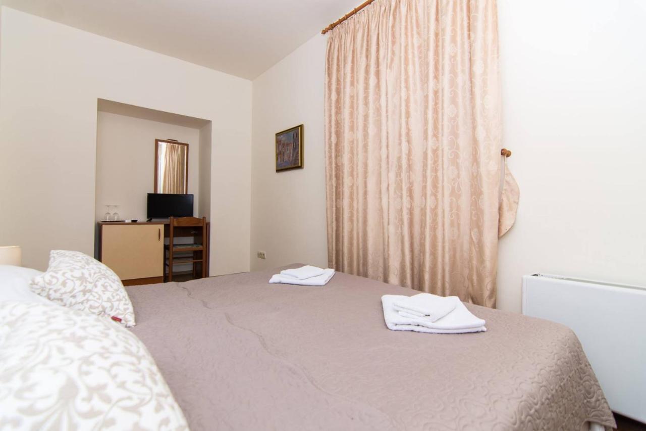 Vila Liza Bed and Breakfast Trogir Exterior foto
