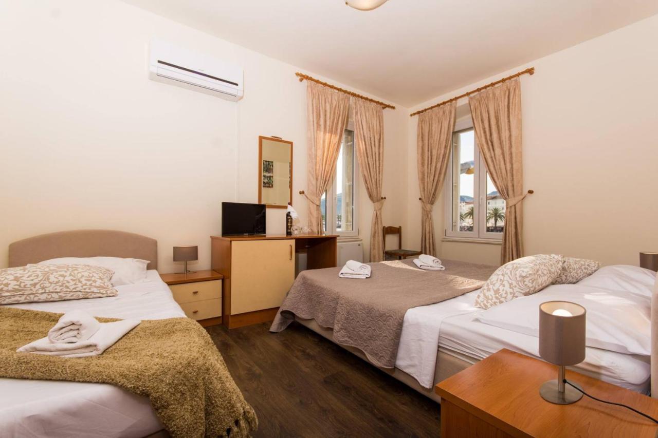 Vila Liza Bed and Breakfast Trogir Exterior foto