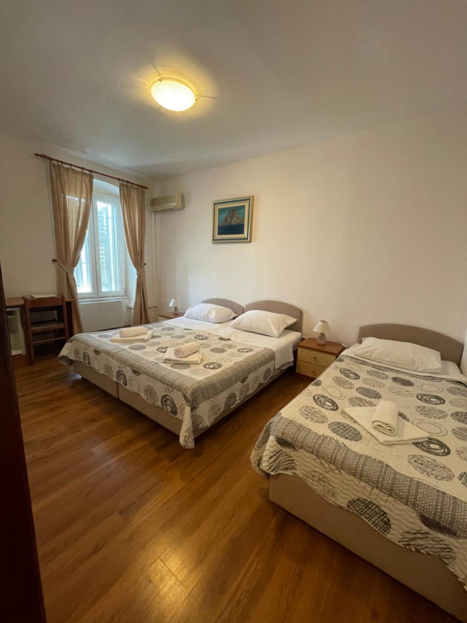 Vila Liza Bed and Breakfast Trogir Exterior foto