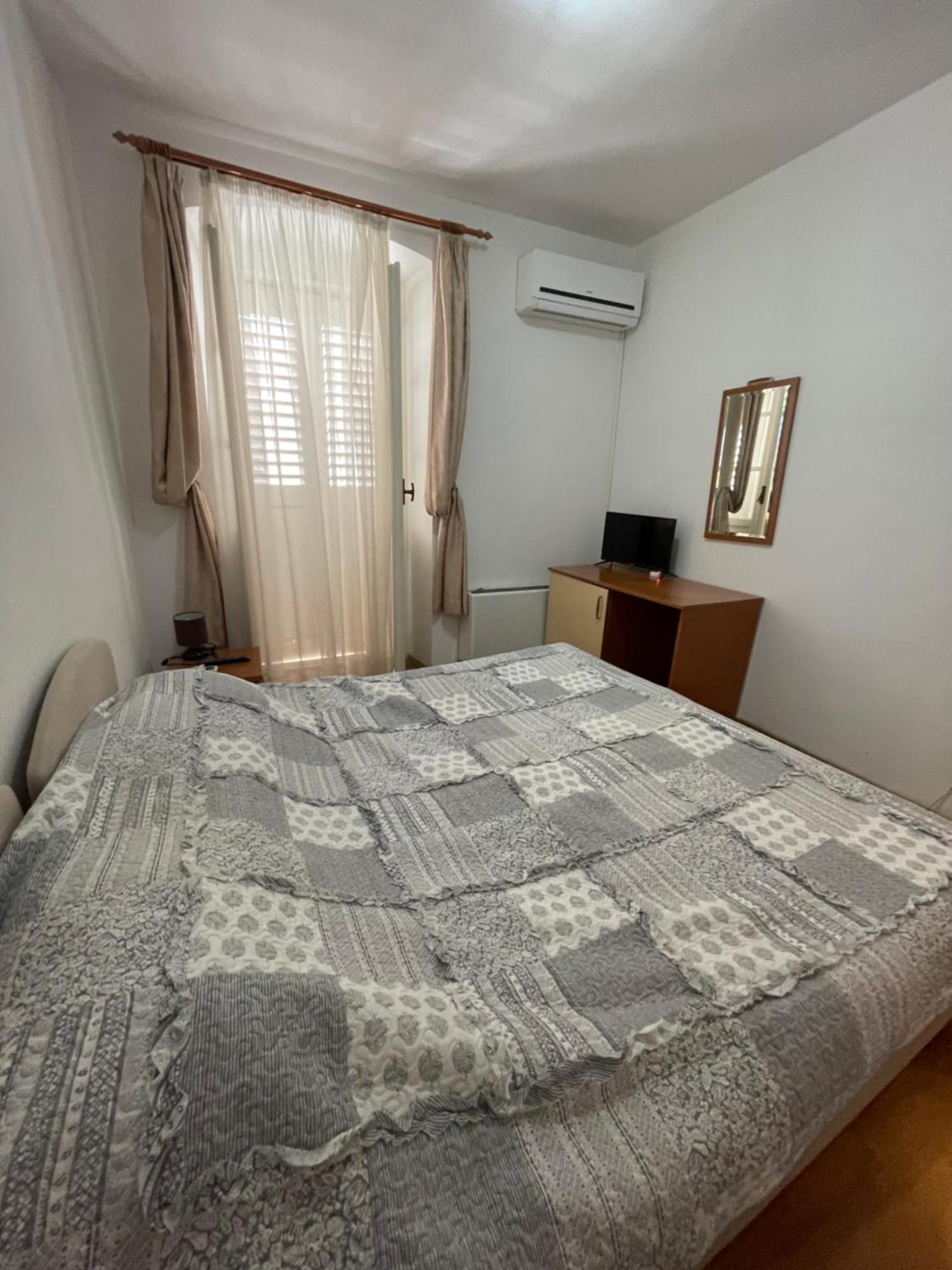 Vila Liza Bed and Breakfast Trogir Exterior foto
